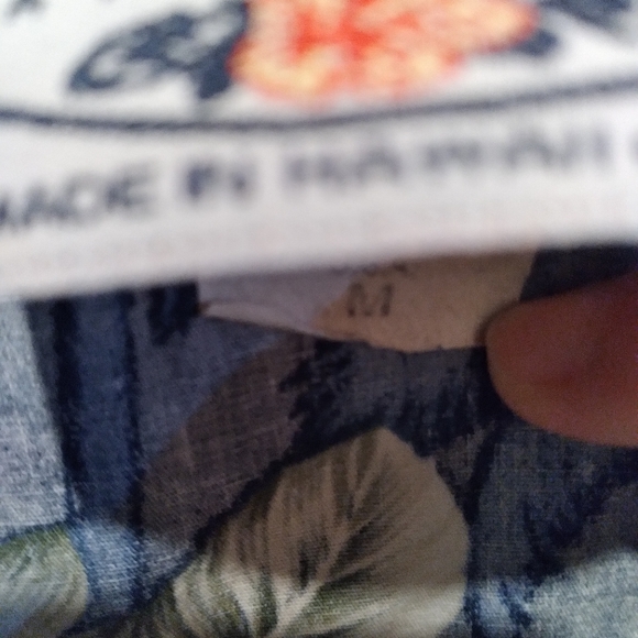 Authentic hawaiian boys short sleeve button up top - Picture 6 of 6